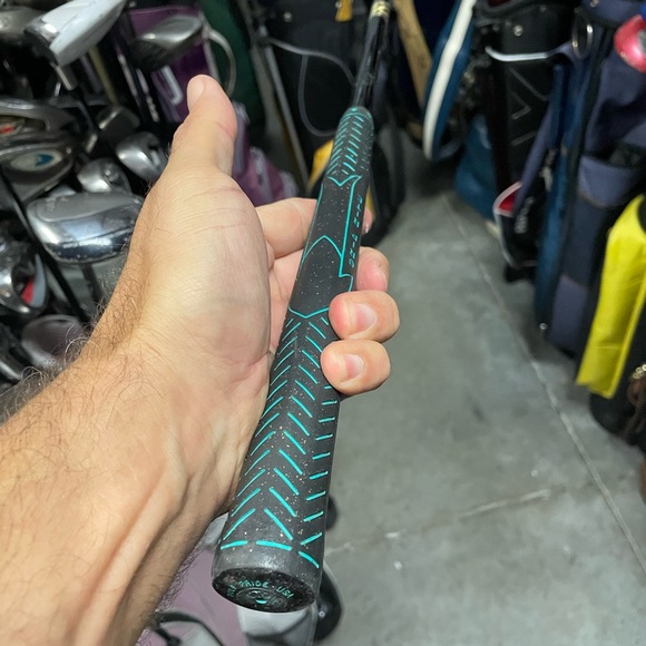 Mizuno pitching Wedge In Right Handed - Picture 5 of 6